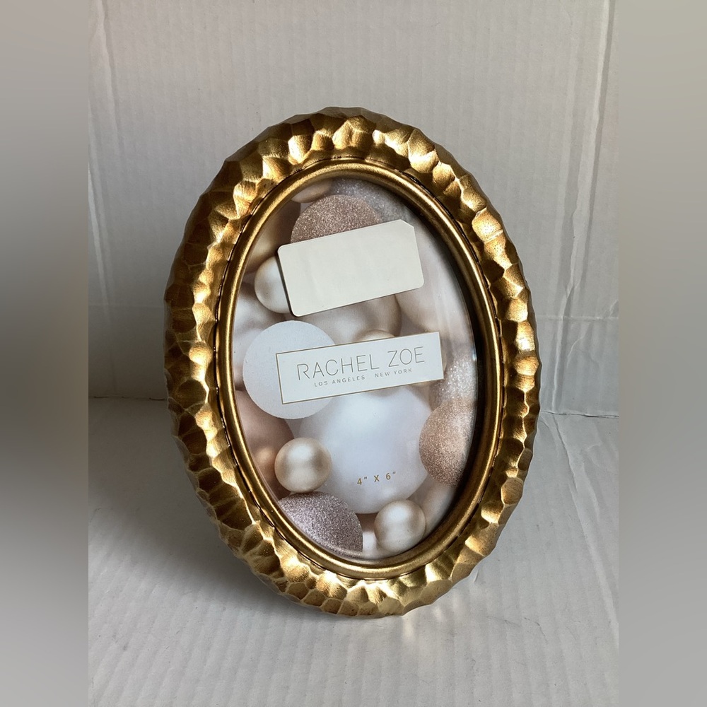 Rachel Zoe Oval Golden Picture Frame Fits 4’’ x 6’’ Photo